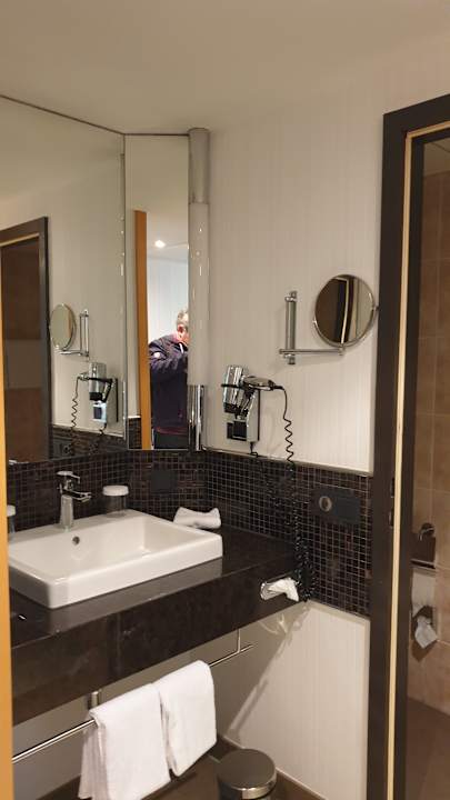 Zimmer Mövenpick Hotel Nürnberg Airport