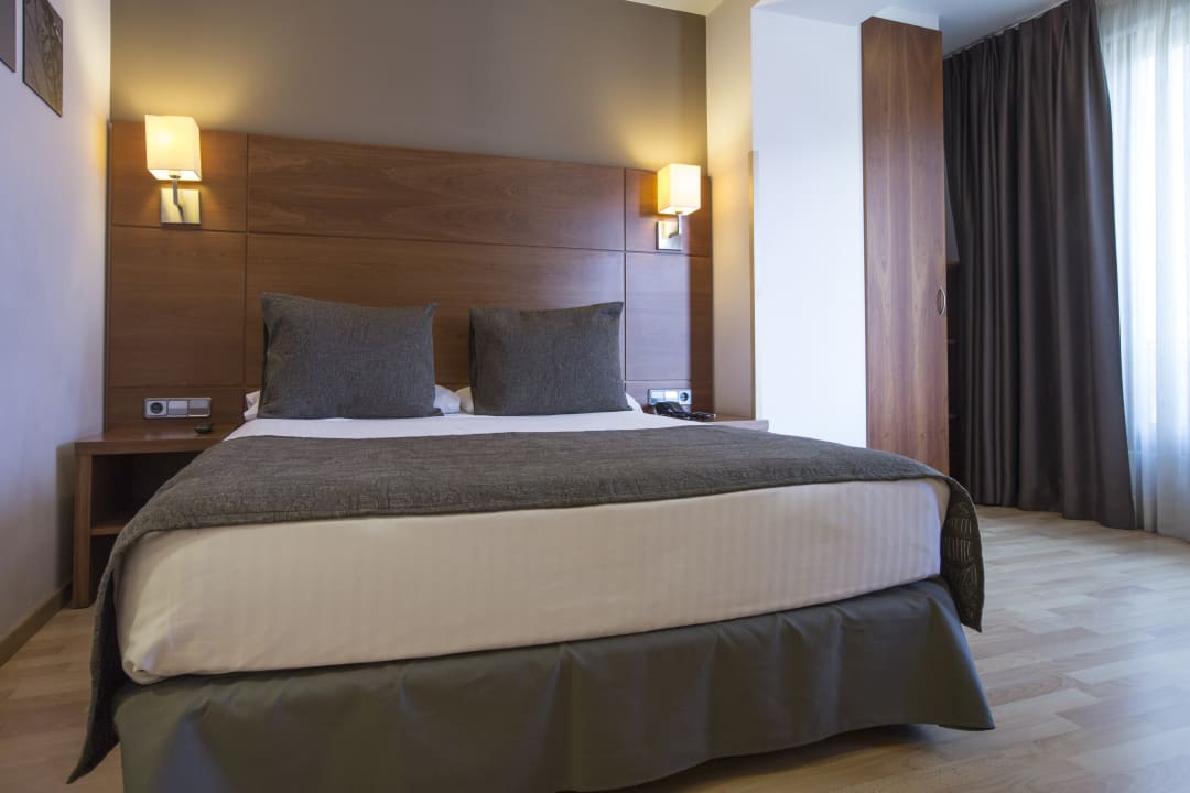 Zimmer Hotel Via Augusta