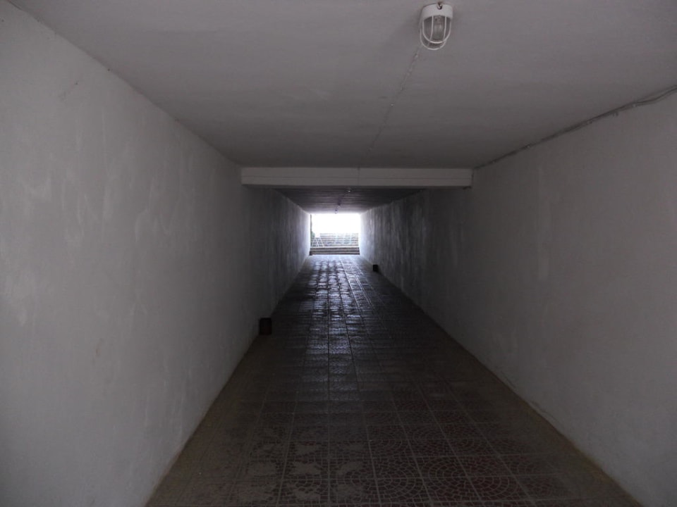 Unterführung zum Strand Blue Diamond Alya