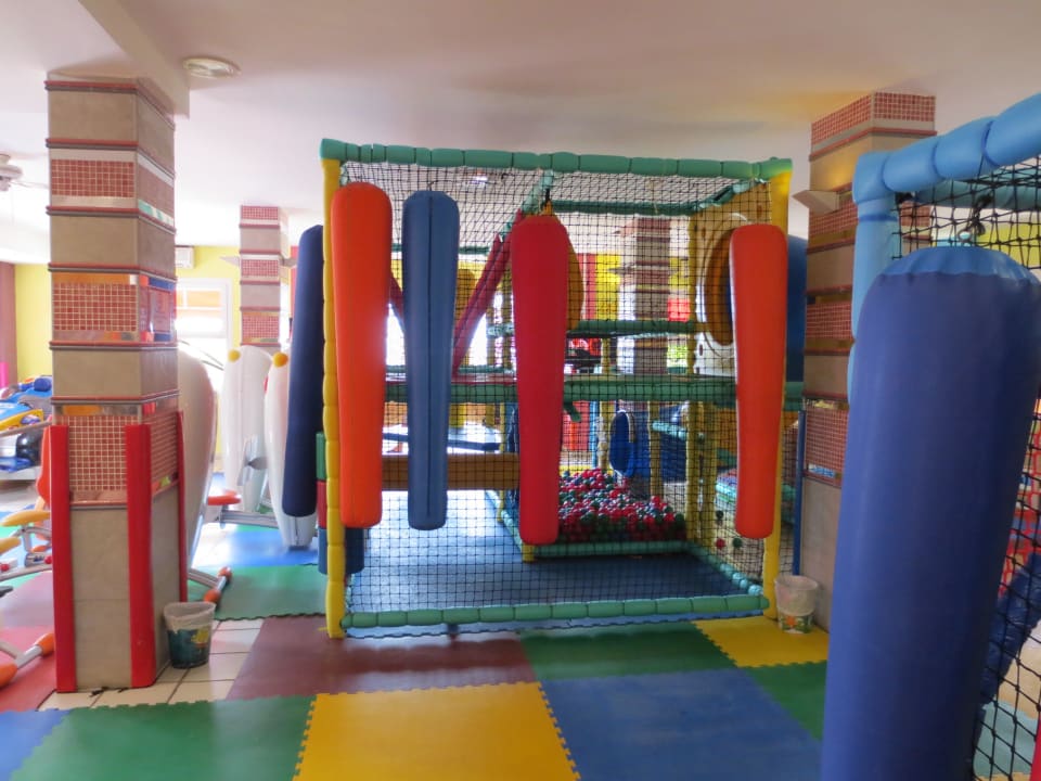 Kinderhort Bull Dorado Beach & Spa