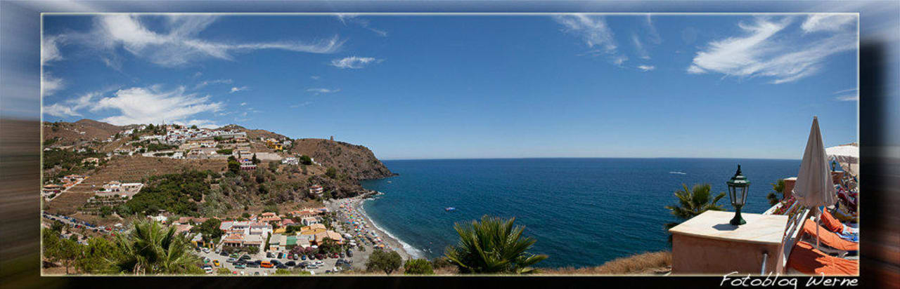 Ausblick vom Pool aufs Mittelmeer Playacálida Hotel