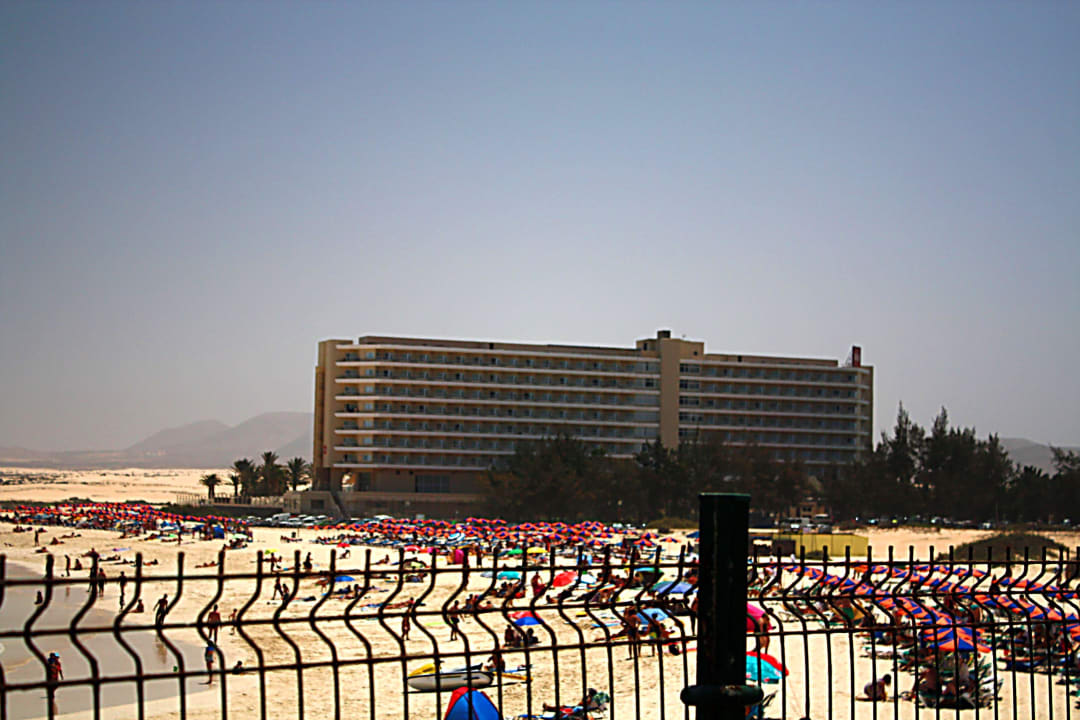 Blick auf das Riu Oliva Beach Hotel Riu Palace Tres Islas