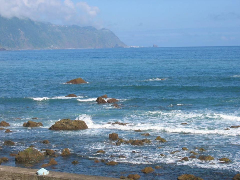 Widok z pokoju hotelowego Hotel Estalagem do Mar