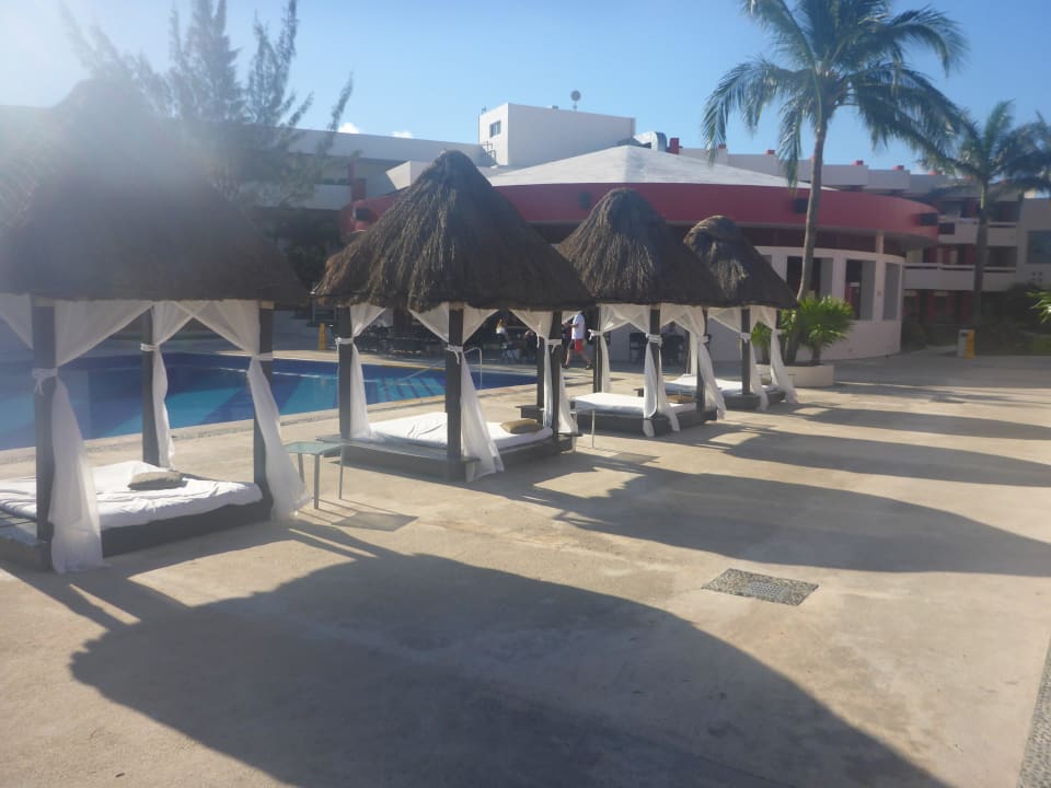 Sports Pool Temptation Cancun Resort - Adults only