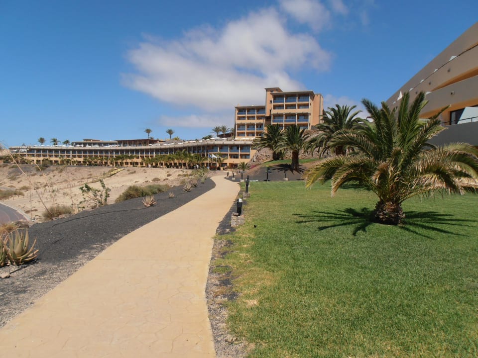 Vue de l'hôtel depuis la promenade Iberostar Selection Fuerteventura Palace