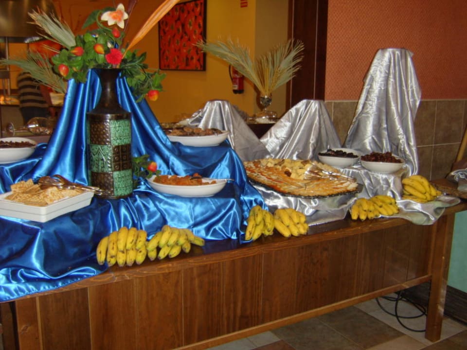 Beim Büffet Occidental Jandía Mar