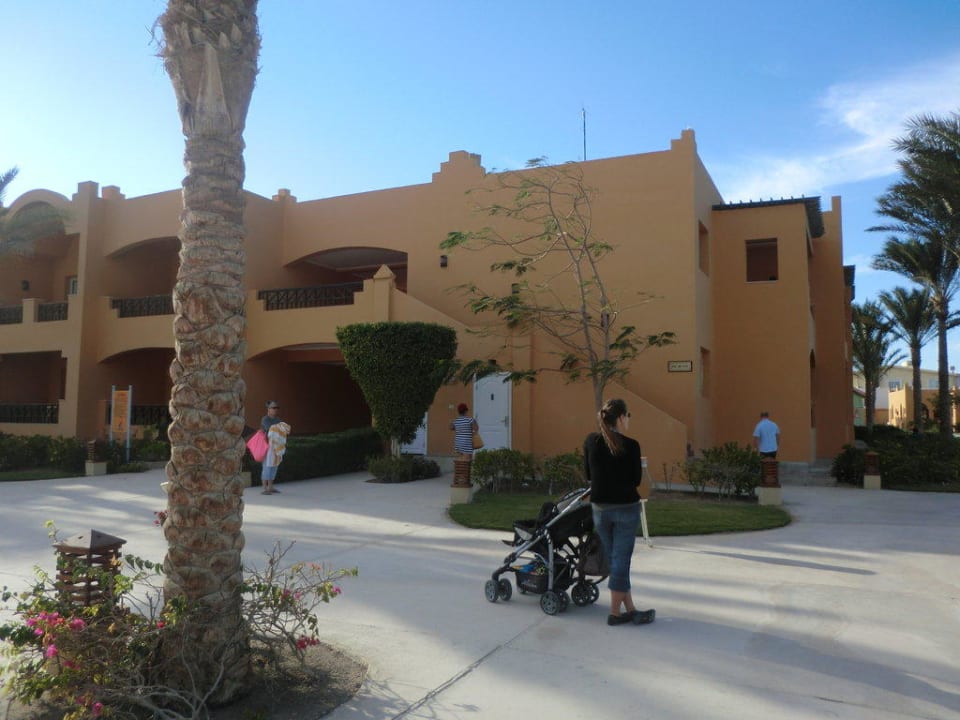 Nur 4 Toiletten für den gesamten Strand Stella Garden Resort & Spa, Makadi Bay