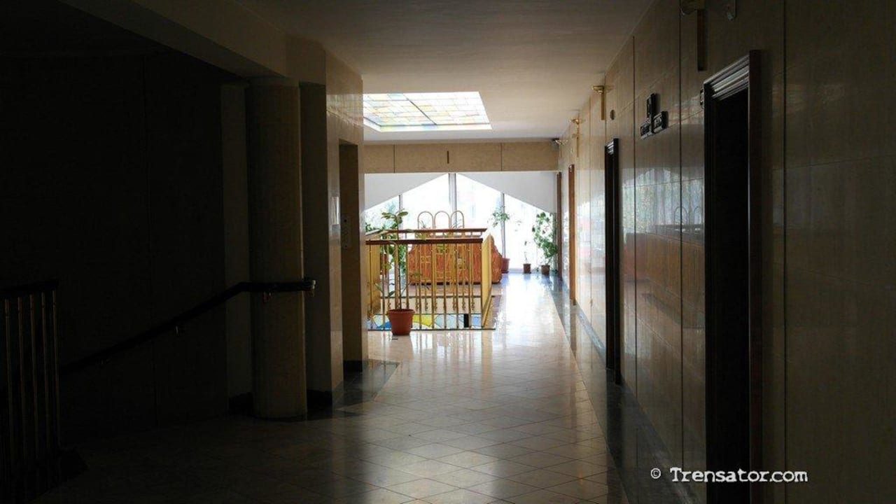 Inside 1 Slavyani