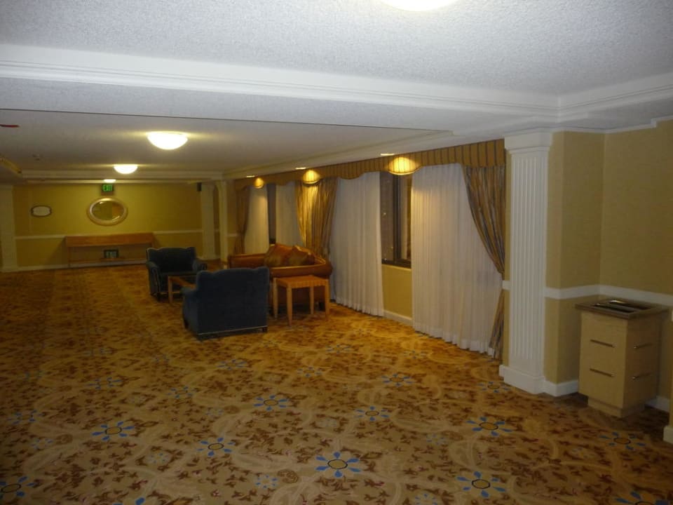 Sitzecke vor den Aufzügen Horseshoe Las Vegas