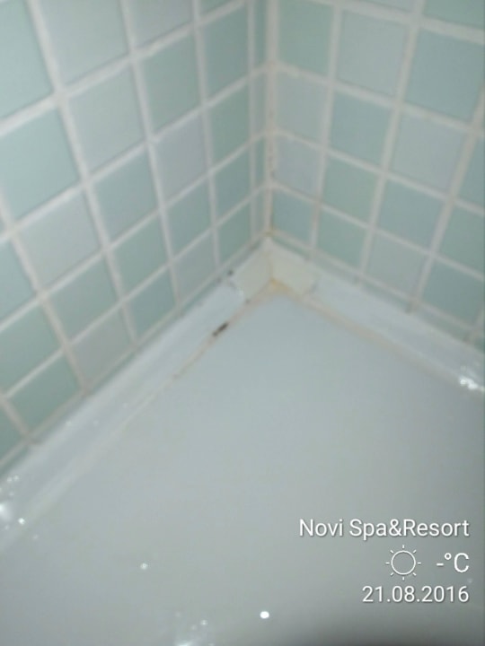 ŁAZIENKA WANNA Wyndham Grand Novi Vinodolski Resort - The View & Family Apartments