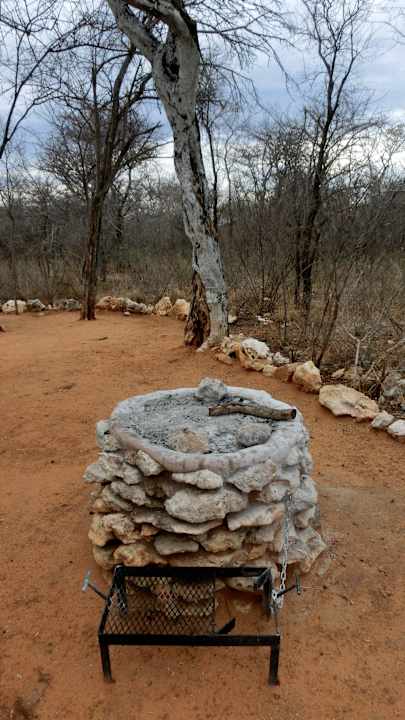 Grill Onguma Tamboti Campsite