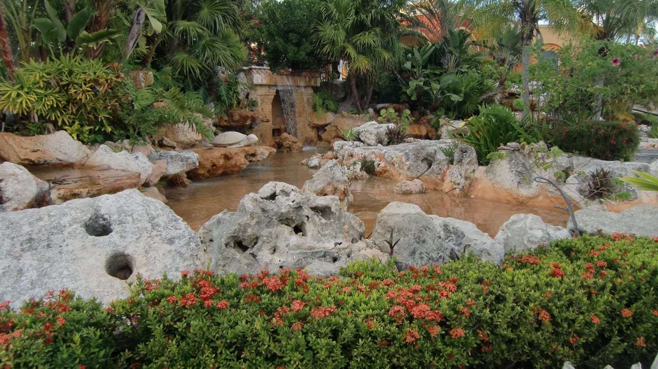 Schön angelegt H10 Ocean Maya Royale - Adults only