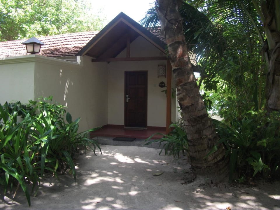 Blick auf die Ville von vorne Kuramathi Maldives