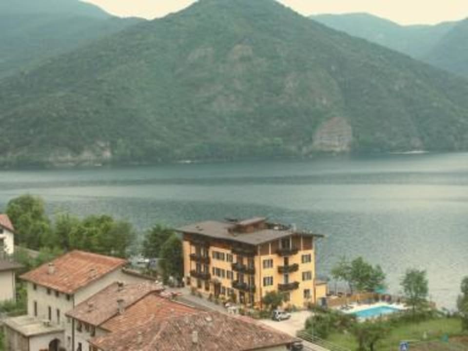 Hotel Mezzolago Hotel Albergo Mezzolago