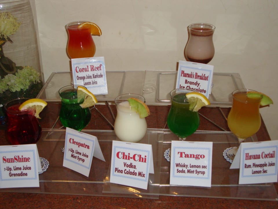 Cocktailauswahl SUNRISE Royal Makadi Resort