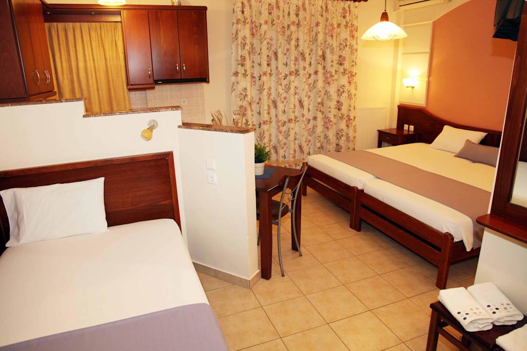 32 sq studio with 3 almost double beds Vaya Apartments & Studios