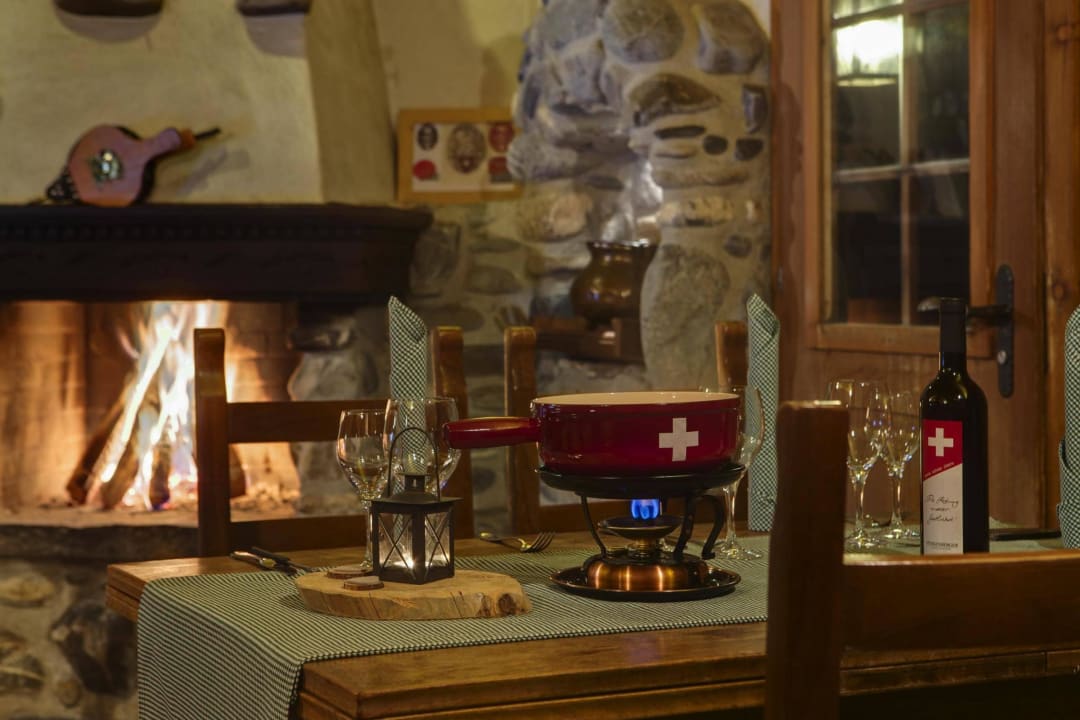 Chäs Chalet HUUS Hotel Gstaad