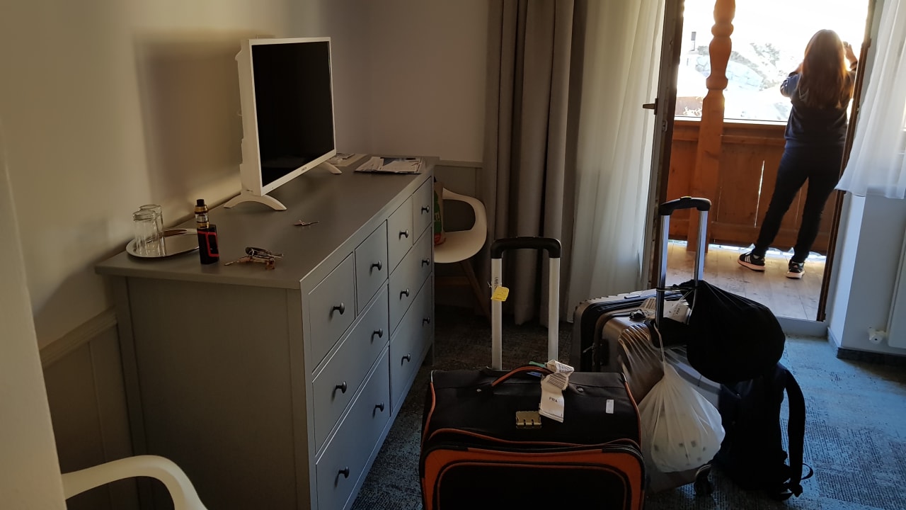 Tv Kommode  Hotel Färberwirt