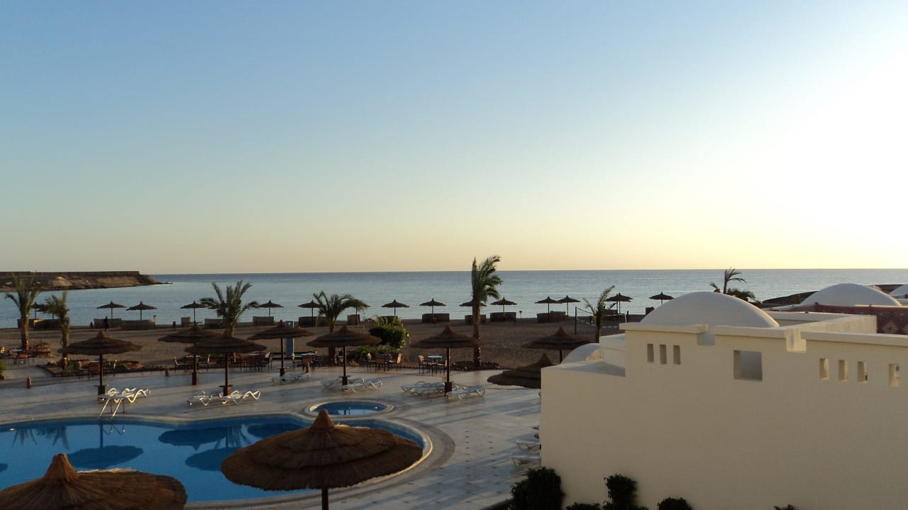 Morgens Coral Sun Beach