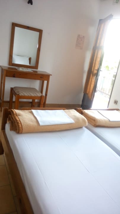 Zimmer Gorgona Rooms