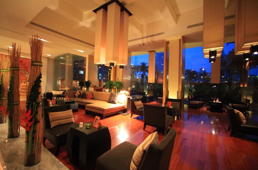 Lobby Ramada Plaza by Wyndham Bangkok Menam Riverside