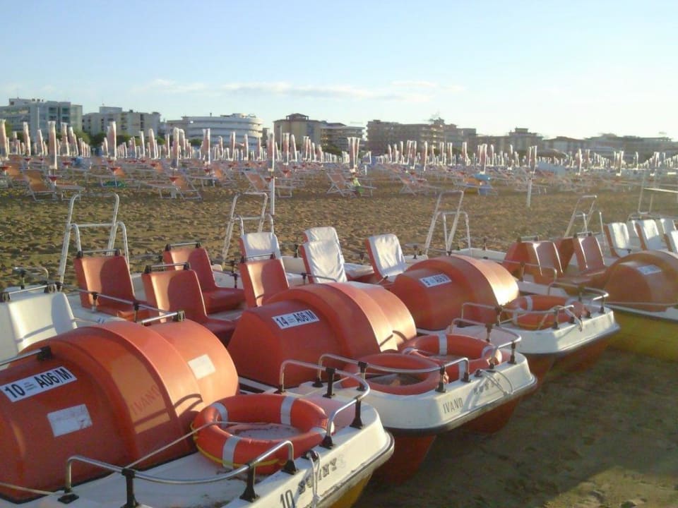 Morgens um 7 Uhr am Strand Hotel Luna