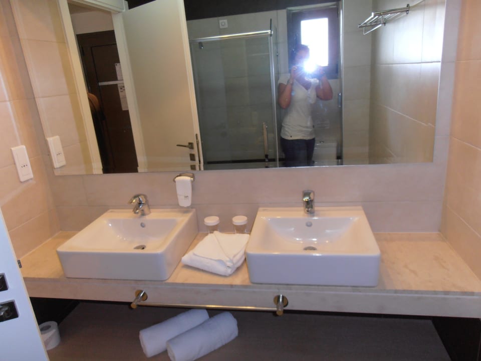 Waschbecken Alea Hotel & Suites