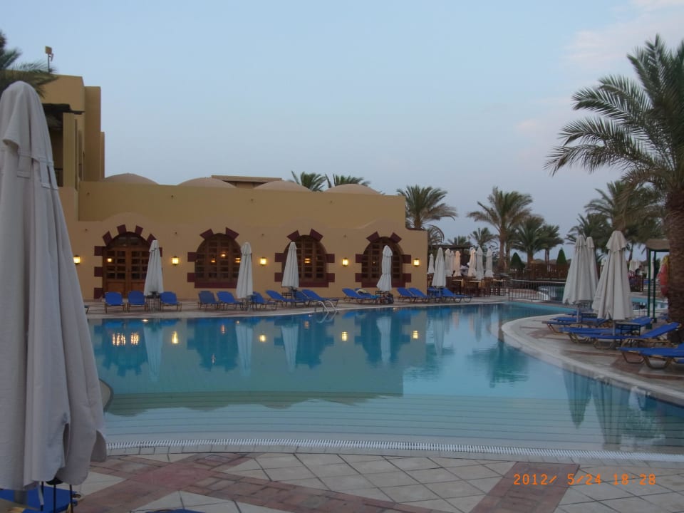 Pool und Hauptrestaurant Jaz Makadina