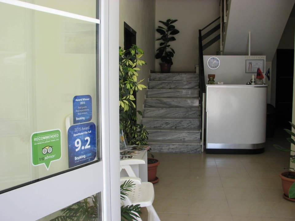 Room8 Aparthotel Vila Tufi