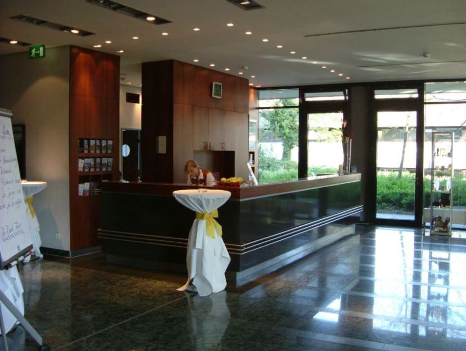 Rezeption Dorint Hotel An der Kongresshalle Augsburg