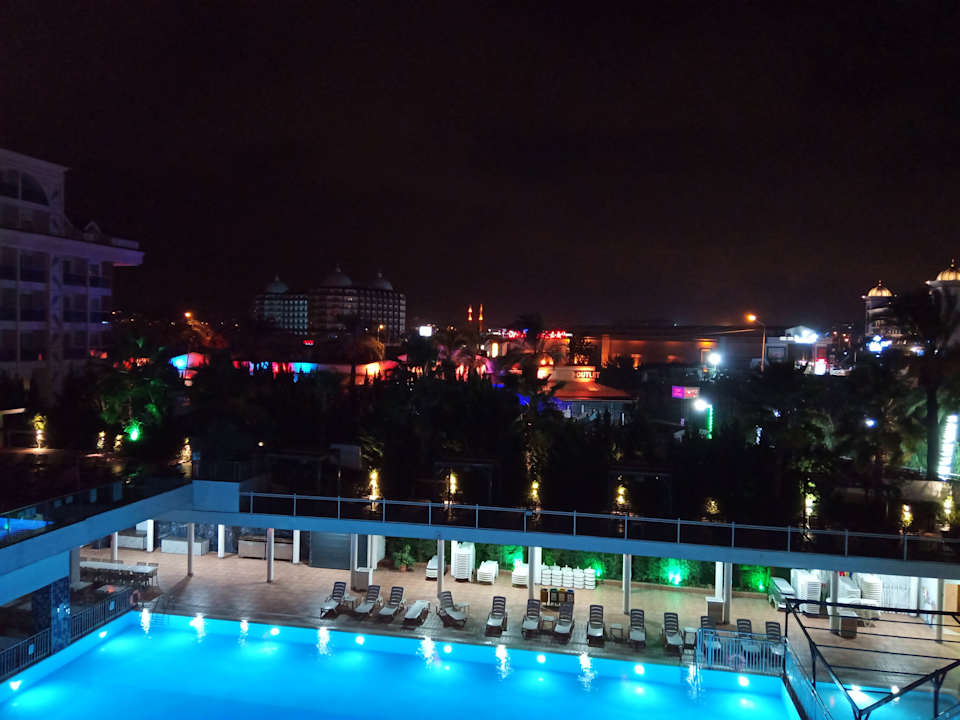 Ausblick Shree Palce By OYO Rooms