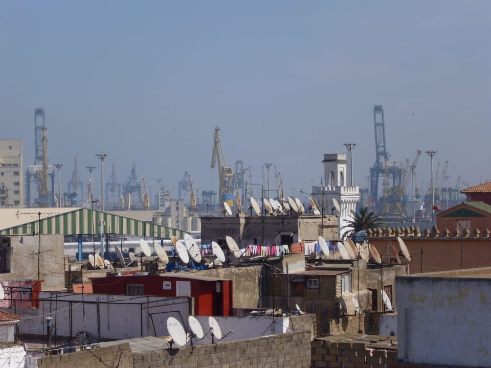 Ausblick von der Dachterrasse Hôtel Central
