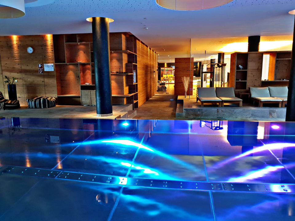 Pool Falkensteiner Hotel Schladming