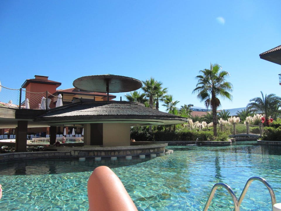Ausblick zur Poolbar Club Grand Aqua