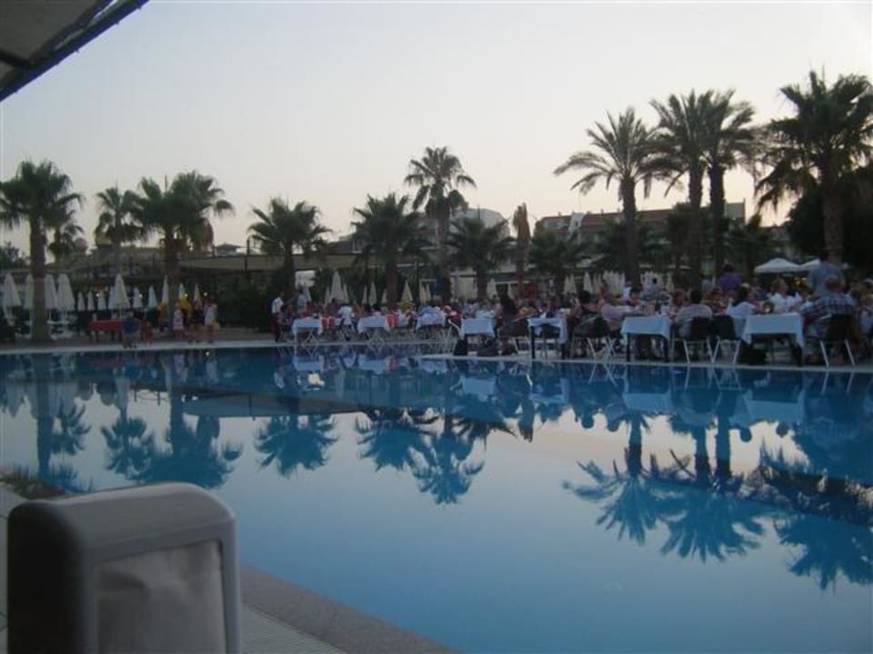 Pool (Galaabend) Hane Family Resort