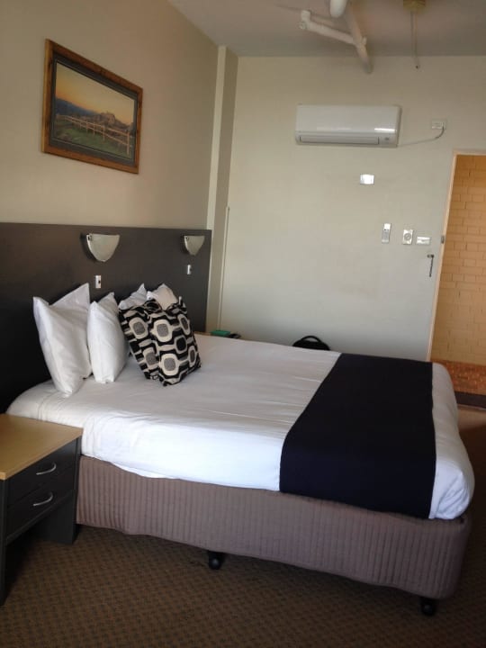 Zimmer Taree Motor Inn