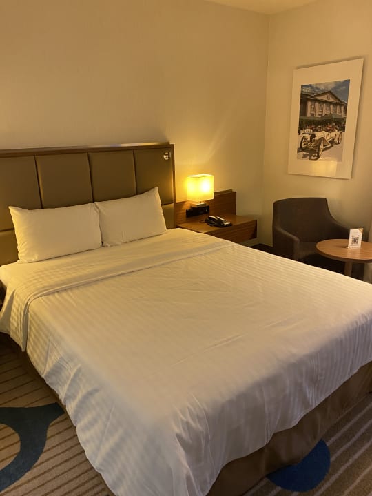 Zimmer Courtyard by Marriott Wiesbaden-Nordenstadt