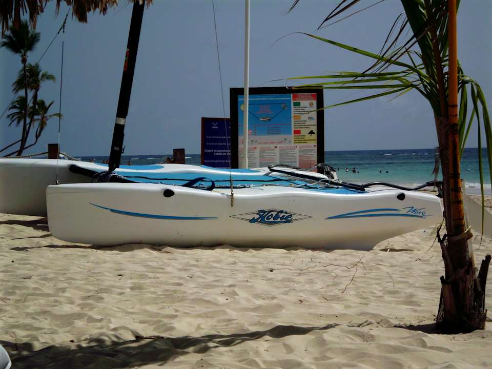 Das Boot ist in 3 Wochen nie zum Einsatz gekommen  Punta Cana Princess All Suites Resort & Spa