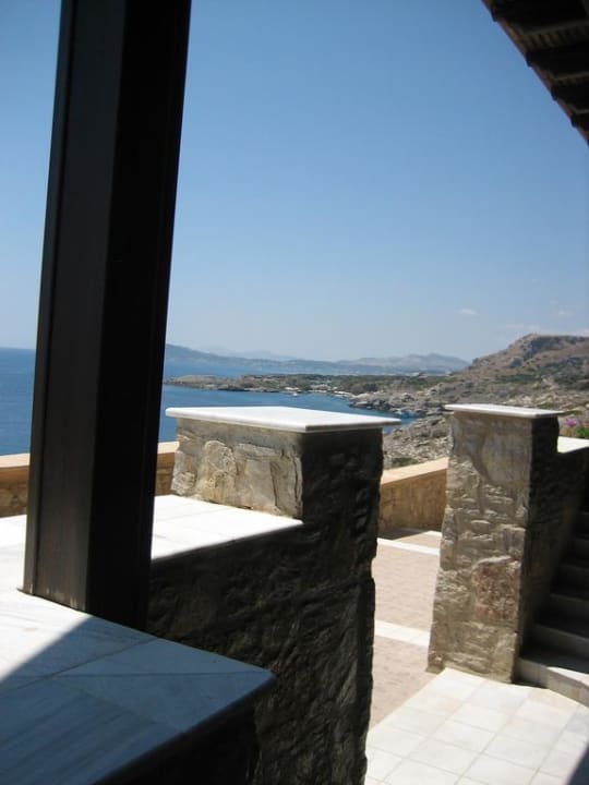 Mittagessen mit Blick auf die Therme Hotel Kalithea Horizon Royal