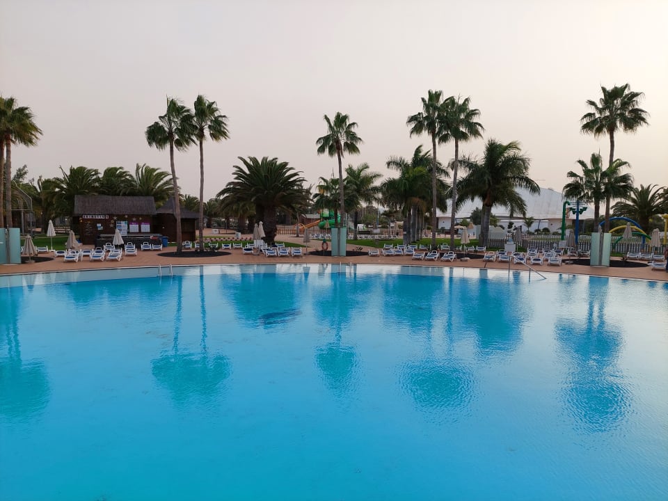 Pool Hotel THB Tropical Island