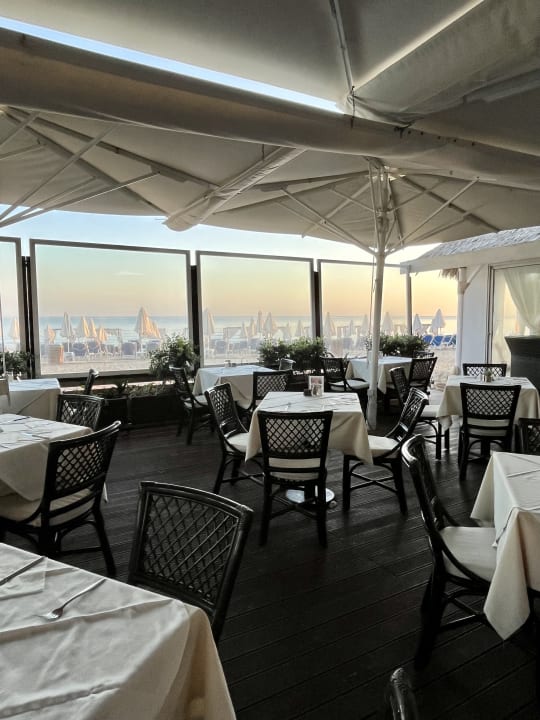 Gastro HARPIN Happy Days Beach Hotel