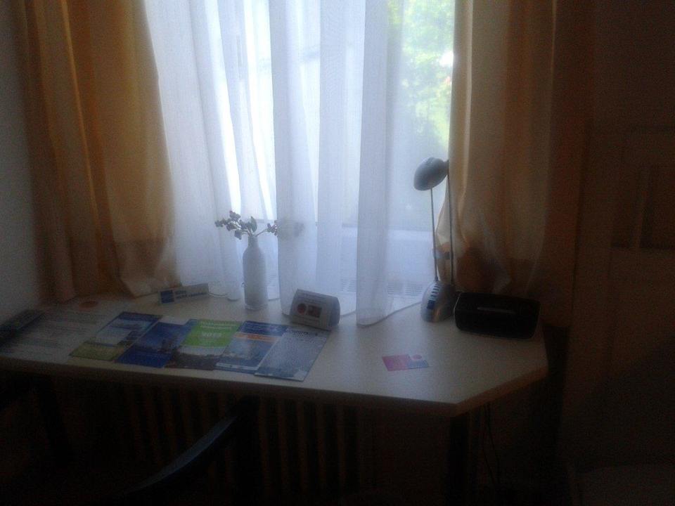 Zimmer - Schreibtisch Hotel Beans Parc Jade