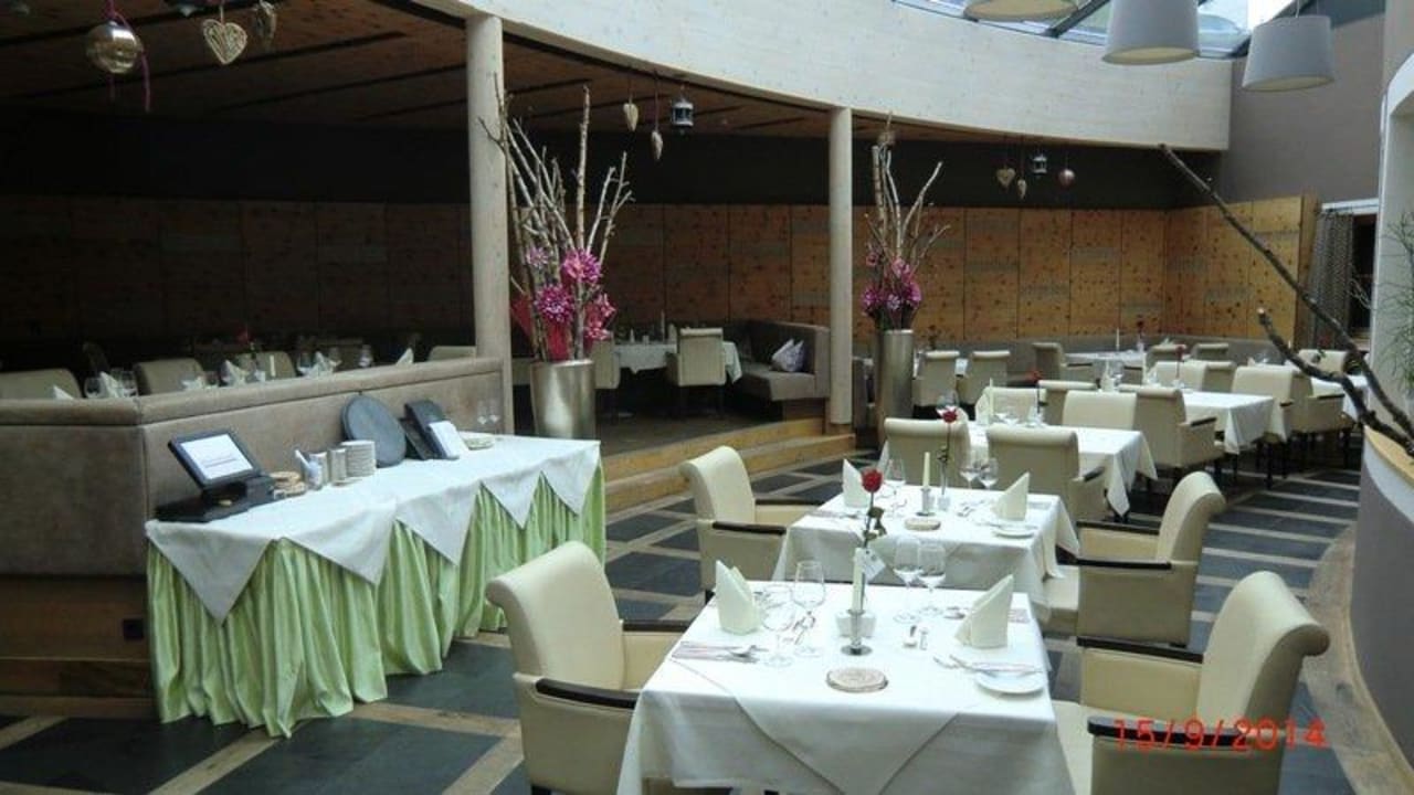 Restaurant 3 The Alpine Palace