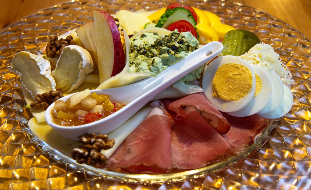 Gastro Weingut & Buschenschank Pölzl