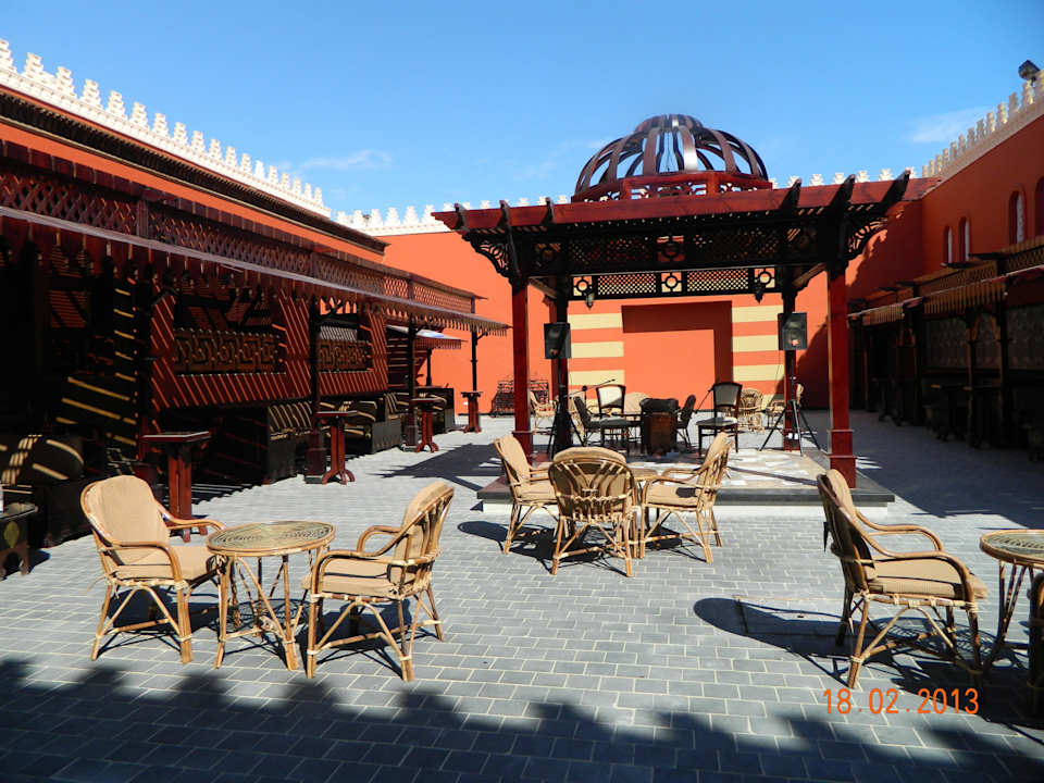 Здесь можно послушать этническую музыку Pickalbatros Alf Leila Wa Leila Resort - Neverland Hurghada