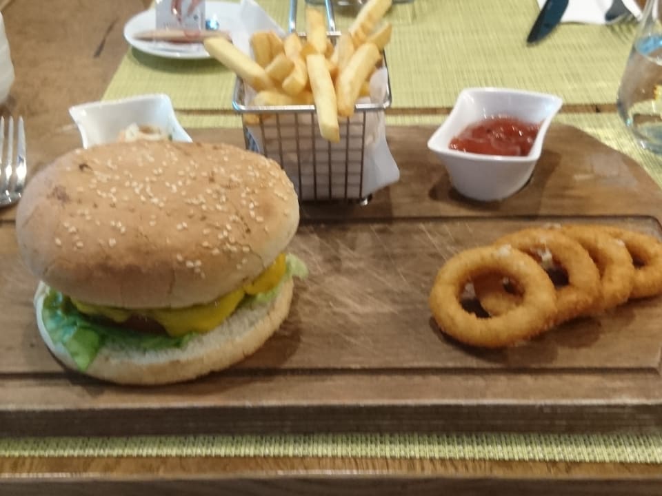 Gastro Acanthus Cennet Barut Collection