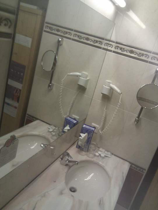 Waschbecken  Hotel Cryston