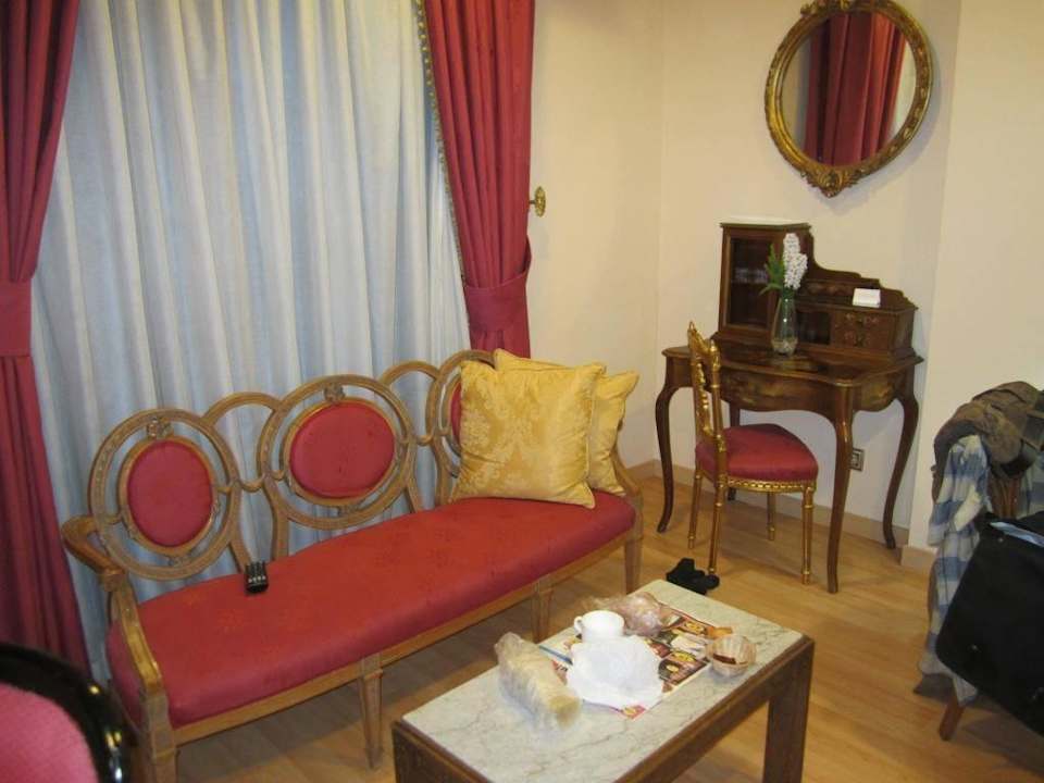 Зона отдыха и просмотра телевизора Hotel Foxa Valladolid