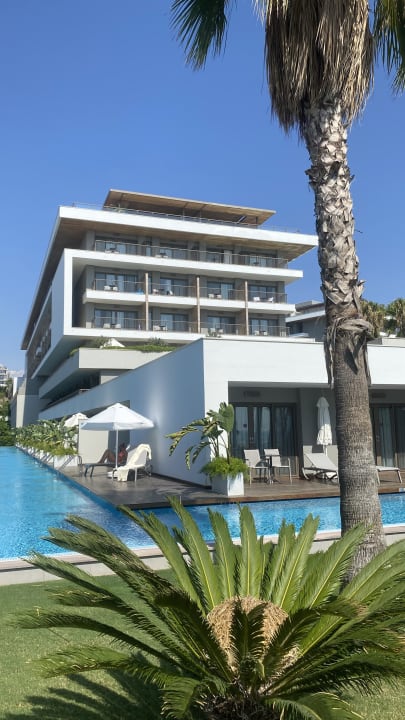 Außenansicht Acanthus Cennet Barut Collection