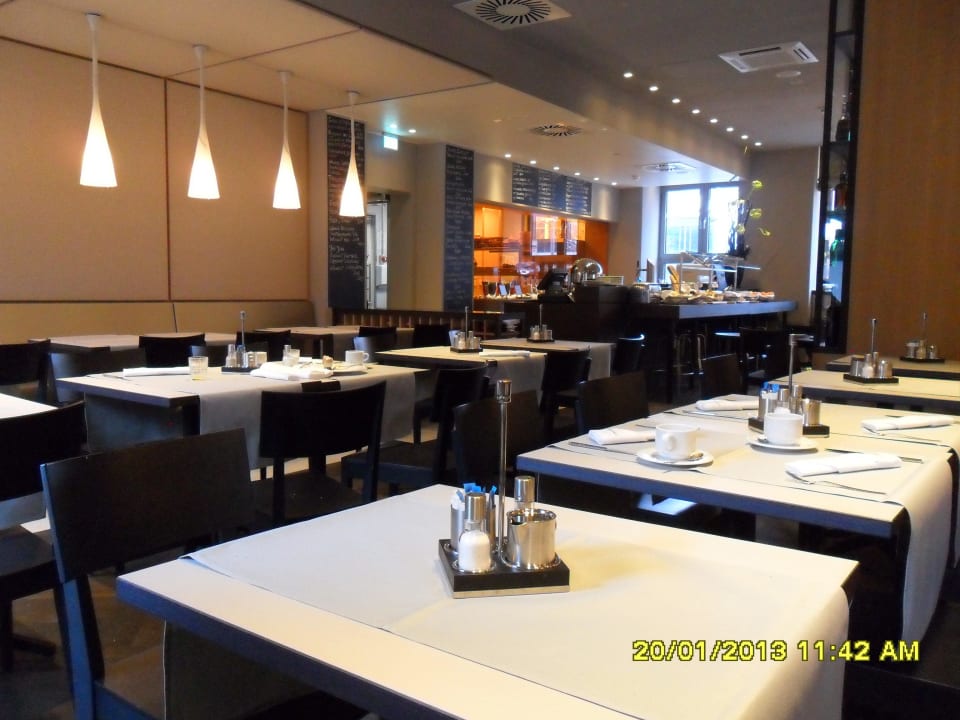 Frühstücksraum und Restaurant "Wohlfahrt´s" Hotel Indigo Berlin - Ku'damm